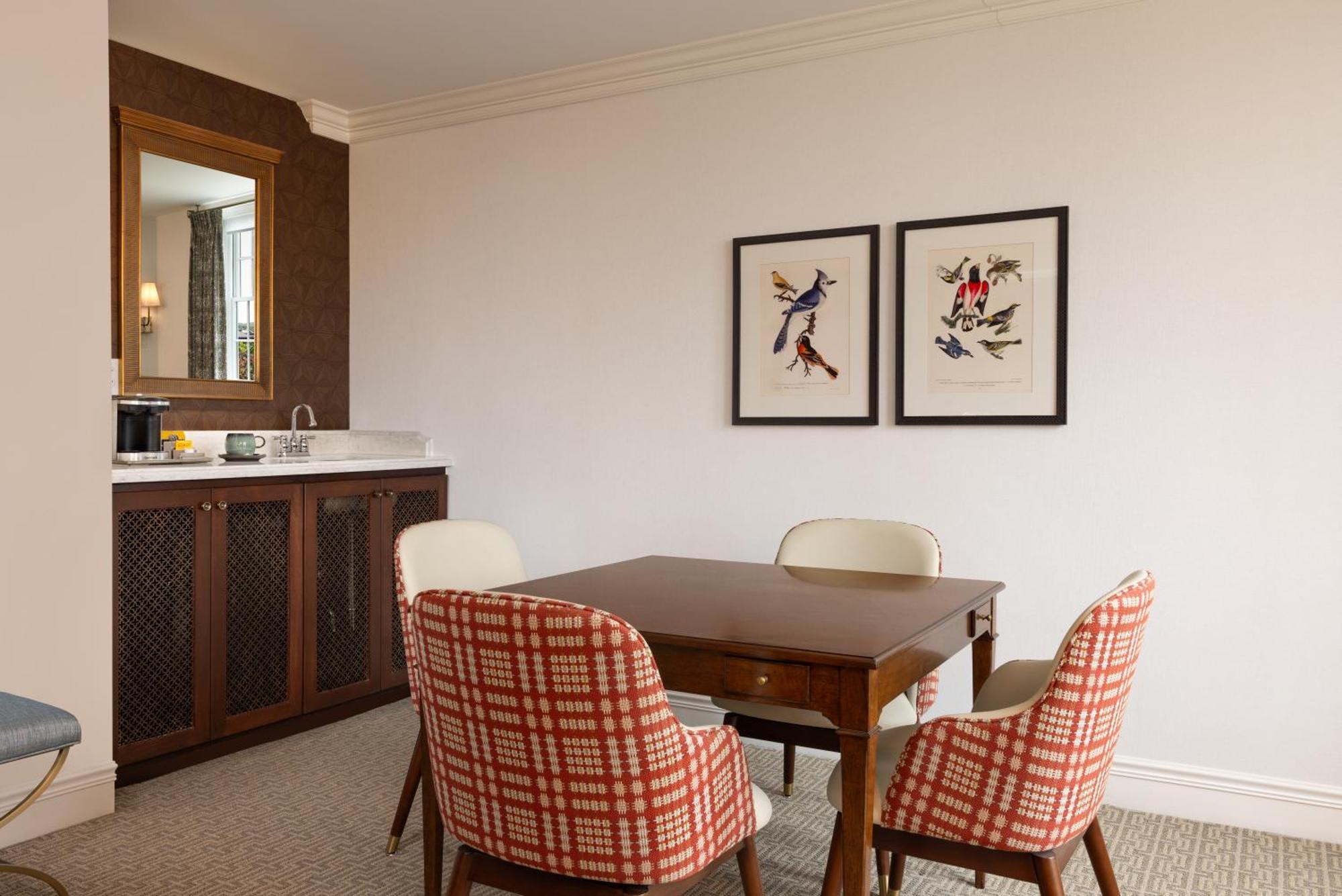 Hotel Roanoke & Conference Center, Curio Collection By Hilton Exteriör bild